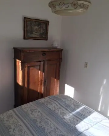 Charming Cosy House דירה *